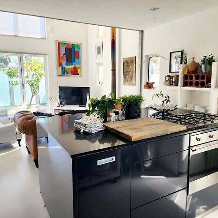 4 On Highworth Apartments And Studios Le Cap Extérieur photo