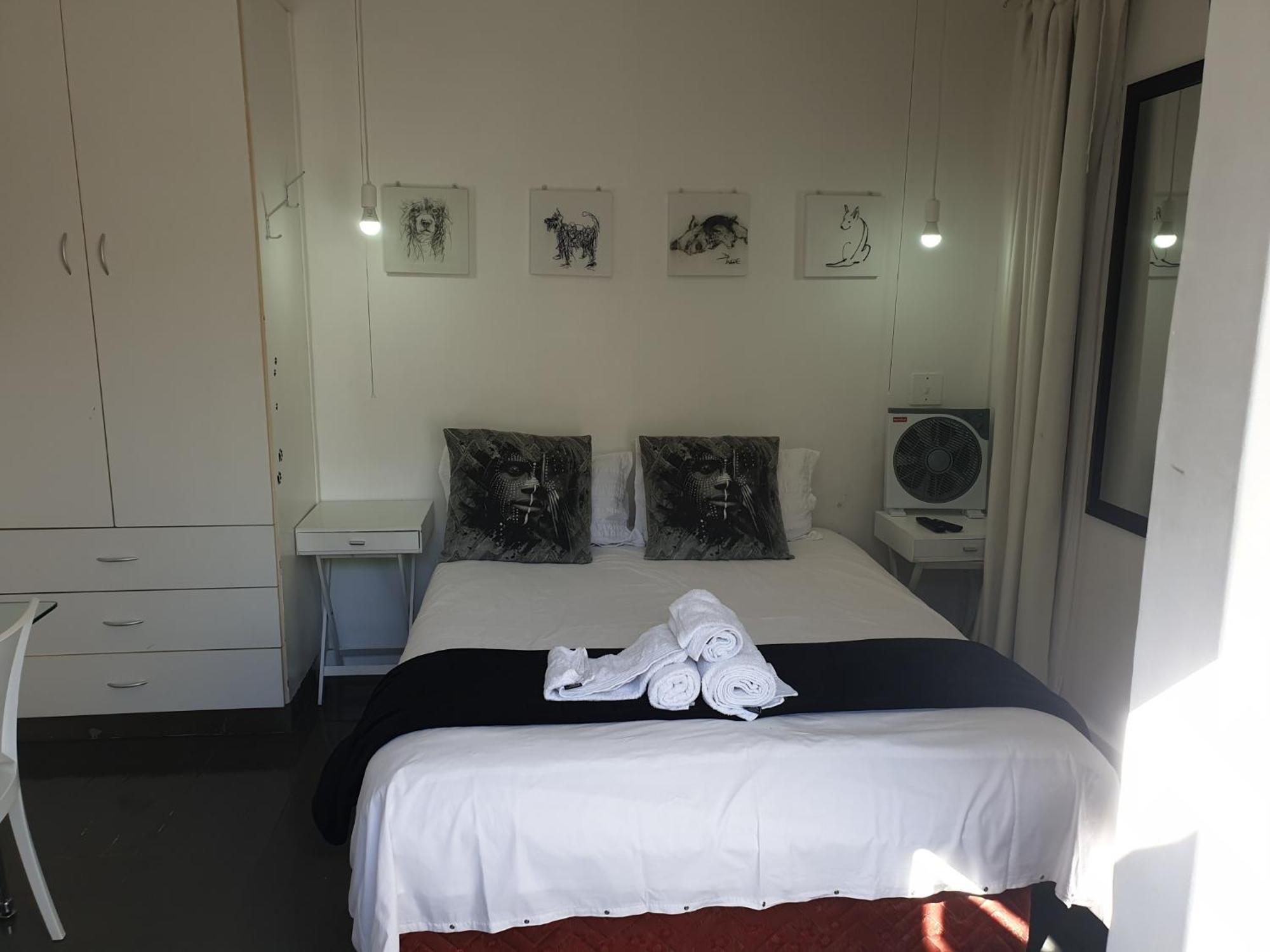 4 On Highworth Apartments And Studios Le Cap Extérieur photo