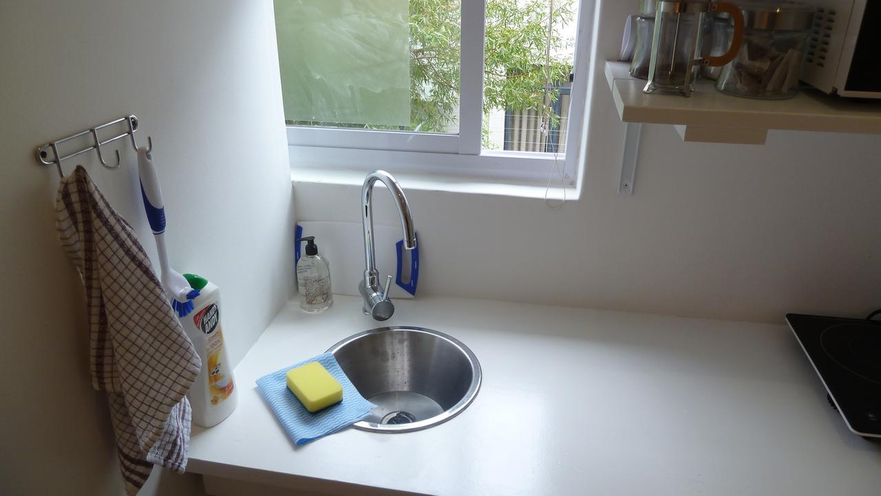 4 On Highworth Apartments And Studios Le Cap Extérieur photo