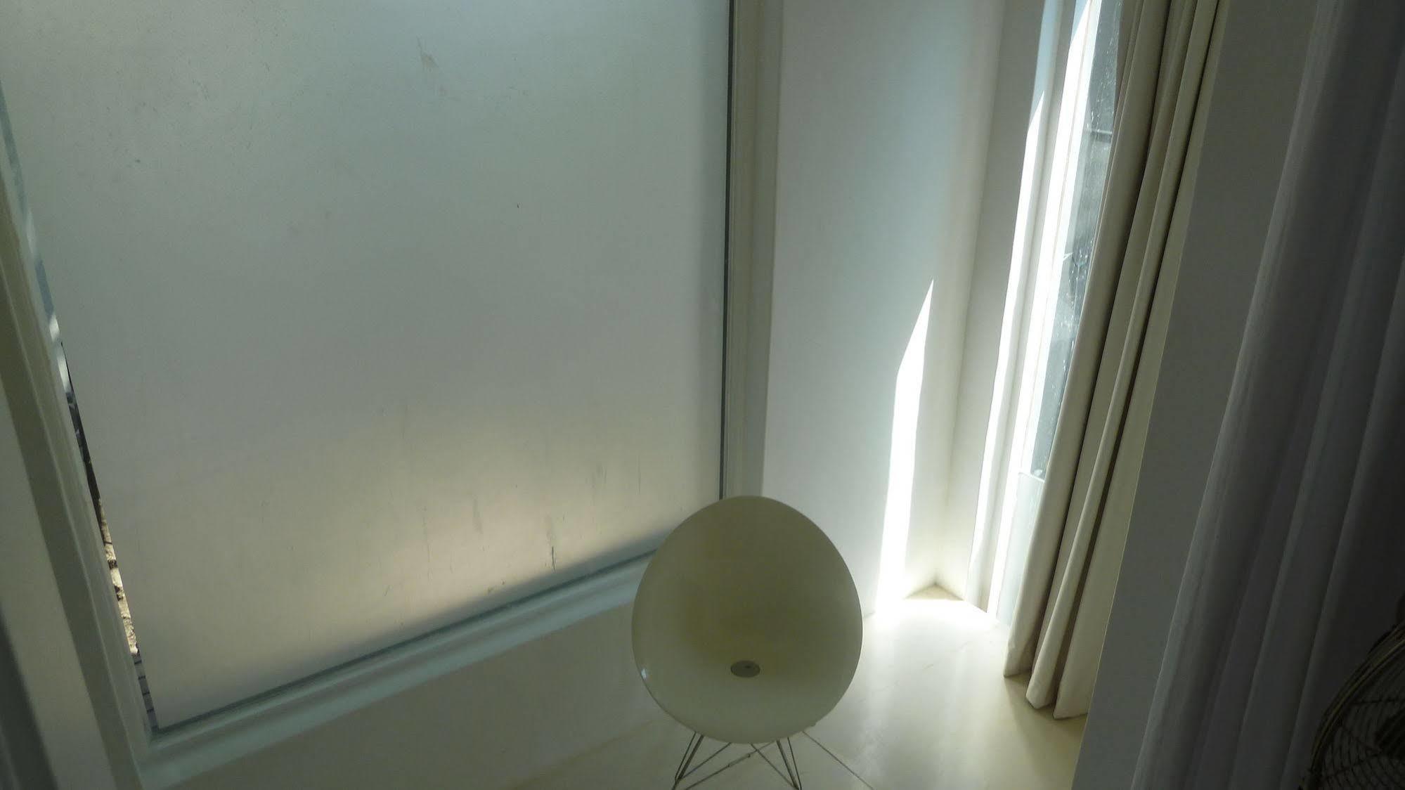 4 On Highworth Apartments And Studios Le Cap Extérieur photo